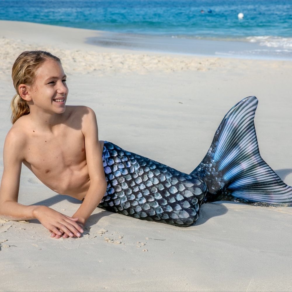 Fin Fun Mermaid Fish Tail - Picture 9 of 10